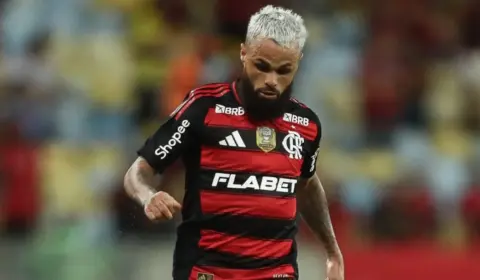 Michael deve aumentar as opções do Flamengo contra o Cruzeiro