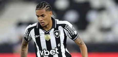 Newton brilha no Botafogo e mantém sonho do título no Brasileirão