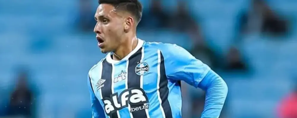 Noriega assume a titularidade e brilha pelo Grêmio
