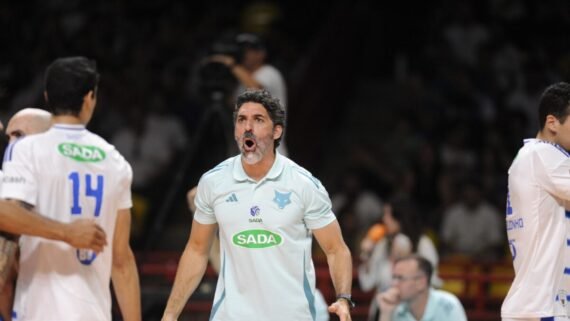 Filipe Ferraz, técnico do Cruzeiro (foto: Alexandre Guzanshe/EM/D.A Press)