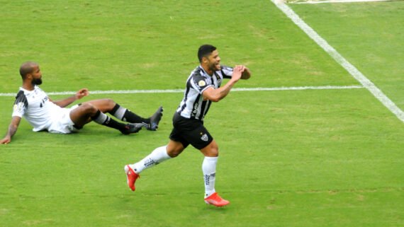 Hulk comemora gol pelo Atlético contra o Ceará, no Mineirão, pelo Campeonato Brasileiro de 2021 (foto: Juarez Rodrigues/EM/D.A Press)