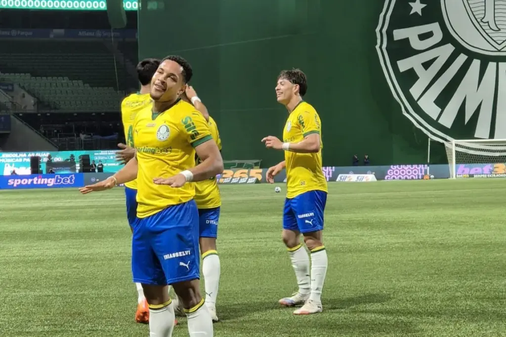 Palmeiras 5 x 1 Red Bull Bragantino - Verdão leva susto, mas atropela (Foto: Reinaldo Calçade)