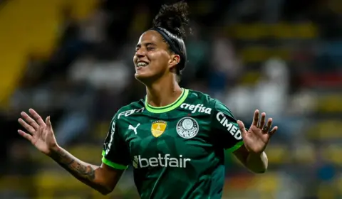 Palmeiras negocia Amanda Gutierres por R$ 5,87 milhões, maior transação do País e 3ª do planeta