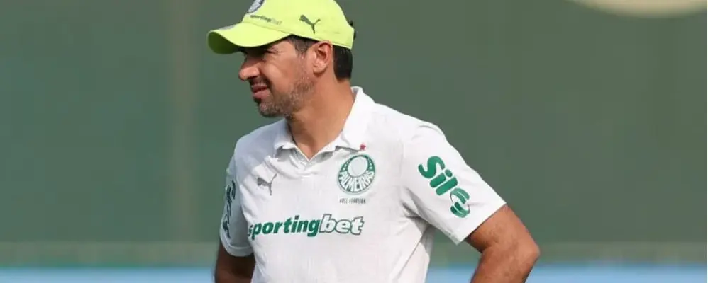 Palmeiras provoca Ceni após Abel gabaritar desafio do travessão