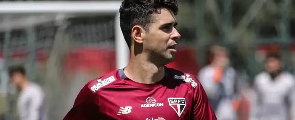 Presidente do São Paulo defende a contratação de Oscar e veta árbitro