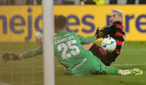 Racing 0 x 0 Flamengo – Com um a menos, Mengão avança à final