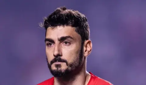 Rafael cobra mais finalização do São Paulo, após derrota no Sul: ‘É lamentar o que fizemos’