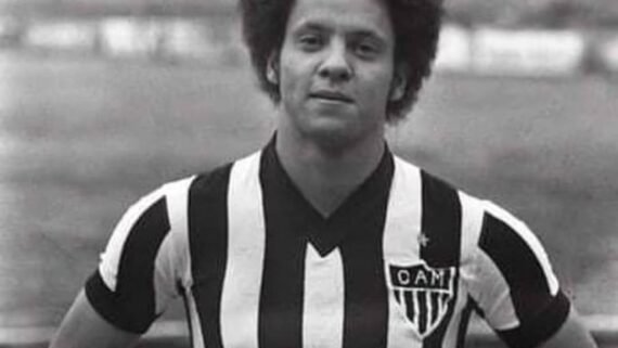 Reinaldo jovem, vestido com a camisa do Atlético (foto: Arquivo Pessoal)