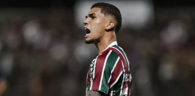 Riquelme Felipe pode ganhar chance no Fluminense contra o Juventude