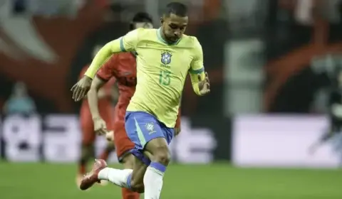 Rivalidade entre Botafogo e Vasco ganha destaque na lateral da seleção