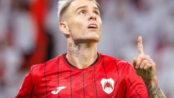 Roger Guedes durante partida (foto: Divulgação/Roger Guedes)