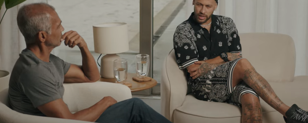 Romário apoia Neymar e volta a criticar arbitragem brasileira