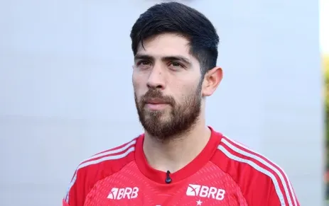 Rossi busca cidadania brasileira e mira renovação com Flamengo