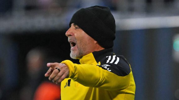 Sampaoli, técnico do Atlético, durante jogo pela Sul-Americana contra o Del Valle no Equador (foto: Rodrigo BUENDIA / AFP)