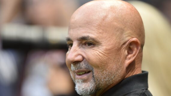 Jorge Sampaoli, técnico do Atlético, antes de jogo contra o Ceará pelo Brasileiro (foto: Ramon Lisboa/EM/D.A. Press)