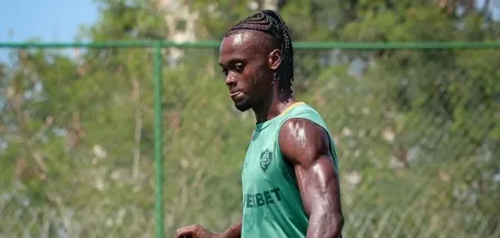 Santiago Moreno busca espaço no Fluminense de Zubeldía