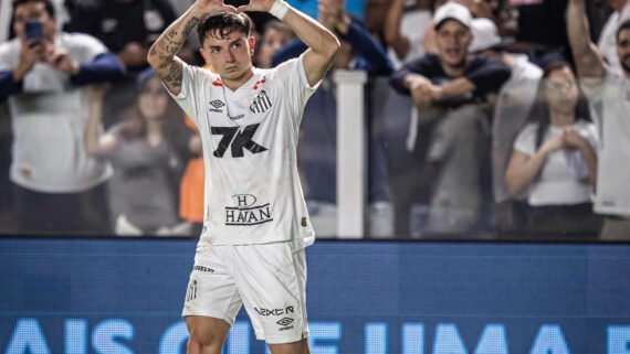 Barreal marcou golaço na vitória santista (foto: Divulgação/Santos)