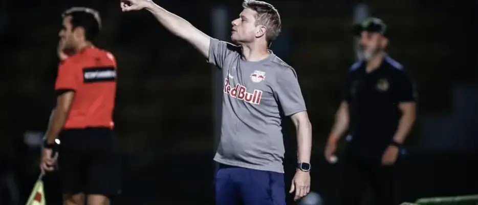 Seabra vê evolução do Bragantino apesar do empate com o Mirassol