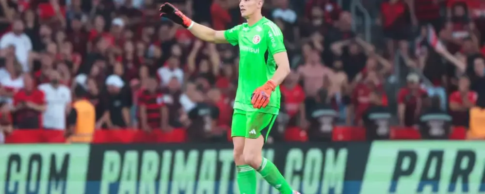 Sérgio Rochet e Inter agendam cirurgia para retirar placa e parafusos da mão esquerda