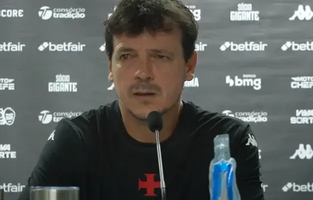 Técnico do Vasco comenta situação de Cuesta e projeta retorno diante do Vitória