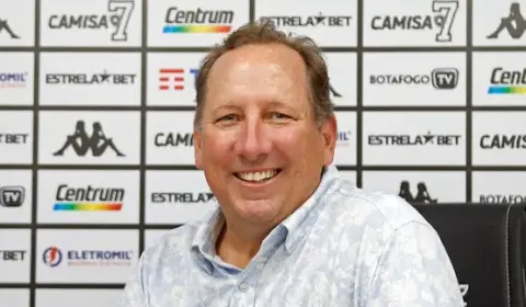 Textor definirá novo diretor da Eagle e já tem candidatos