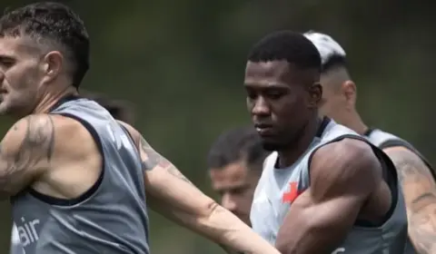 Vasco aproveita Data Fifa para recuperar atletas e fortalecer a defesa