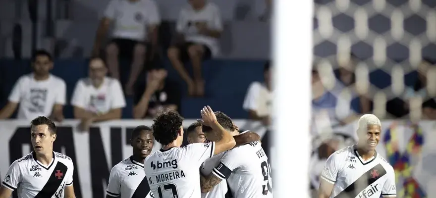 Vasco embala e sonha alto no Brasileirão após boa fase com reforços decisivos