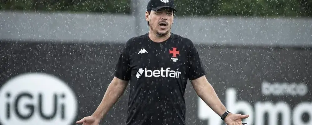 Vasco planeja renovar o contrato de Fernando Diniz