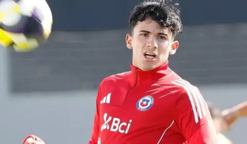 Vasco tenta a contratação de promissor atacante do Chile