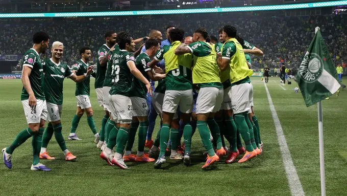 Veiga celebra fim das dores e vê ‘problema bom’ para Abel no Palmeiras