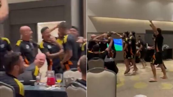 Elenco do Atlético celebra terceiro gol do time sub-17 (foto: Reprodução)