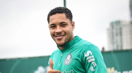Vitor Roque lidera ranking de jogadores sub-21 pelo Palmeiras