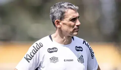 Vojvoda lamenta falta de efetividade do Santos em empate e cobra resultados