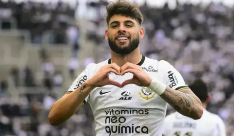 Yuri Alberto chega a 47 gols na Arena pelo Corinthians e comenta cavadinha que virou lição