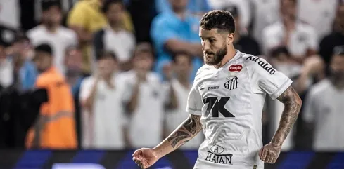 Zé Rafael vira peça-chave do Santos sob comando de Vojvoda