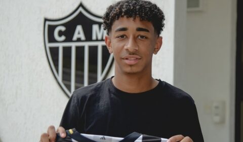 Atlético faz reajuste salarial e aumenta multa de promessa da base