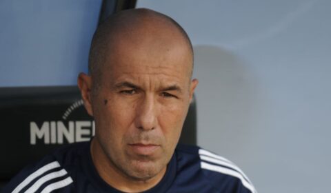 Cruzeiro cola no topo do Brasileiro, e Jardim pede foco: ‘Já vi muitas surpresas’