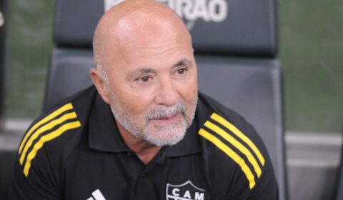 Hulk volta a ser titular do Atlético contra o Inter; veja escalação