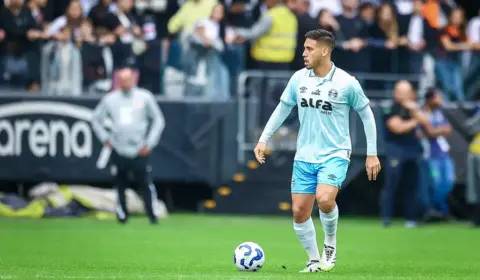 Zagueiro do Grêmio minimiza derrota: “Corinthians joga bem”