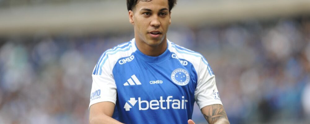 Kaio Jorge faz o segundo gol e amplia vantagem do Cruzeiro contra Vitória