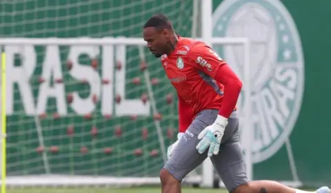 Palmeiras tem disputa quente no gol e torcida se divide entre Weverton e Carlos Miguel