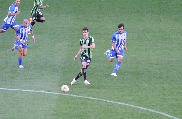 Norberto em ação pelo CSA, na Sèrie B de 2020 - (foto: Juarez Rodrigues/EM/D.A Press) Norberto em ação pelo CSA, na Sèrie B de 2020 - (foto: Juarez Rodrigues/EM/D.A Press)