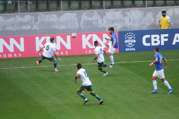 Norberto em ação pelo Cruzeiro na Série B de 202 - (foto: Leandro Couri/EM/D.A Press) Norberto em ação pelo Cruzeiro na Série B de 202 - (foto: Leandro Couri/EM/D.A Press)