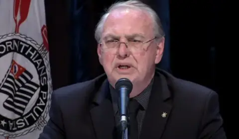 Sem verba para fechar 2025, Corinthians busca empréstimo de R$ 100 milhões com a LFU