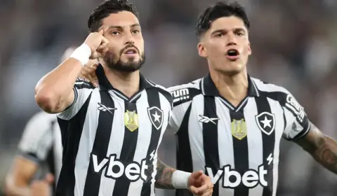 Botafogo 3 x 0 Vasco – Fogão cada vez mais perto da Libertadores