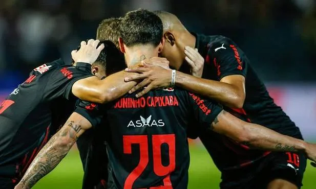 Em jogo fraco, árbitra confusa, Bragantino vence o Corinthians