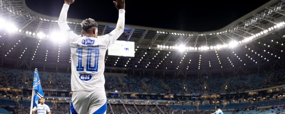 A chance de título do Cruzeiro após vitória sobre o Grêmio e empate do Flamengo