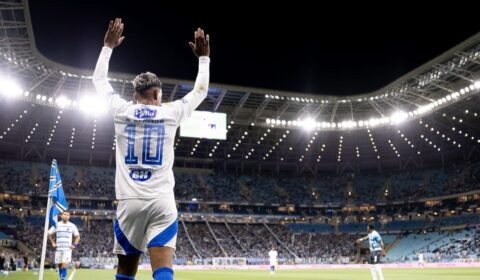 A chance de título do Cruzeiro após vitória sobre o Grêmio e empate do Flamengo