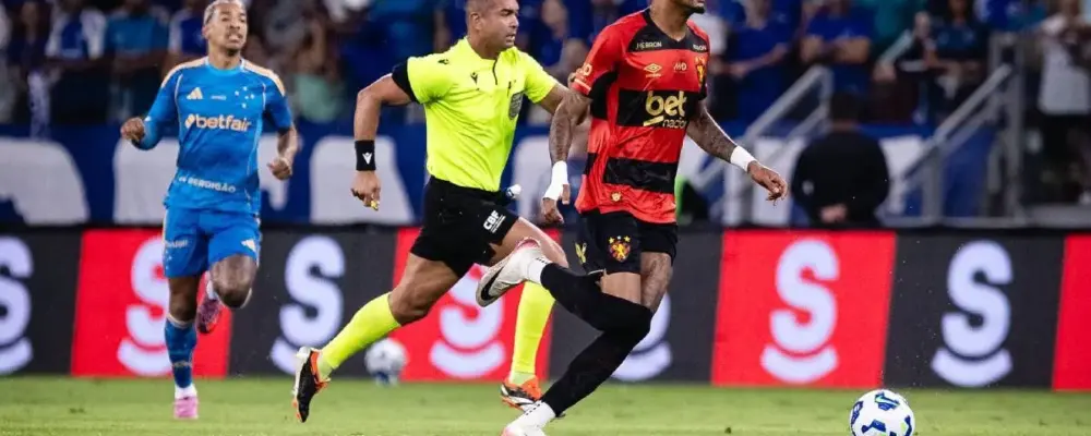 Sport afasta Dérik Lacerda por motivos disciplinares