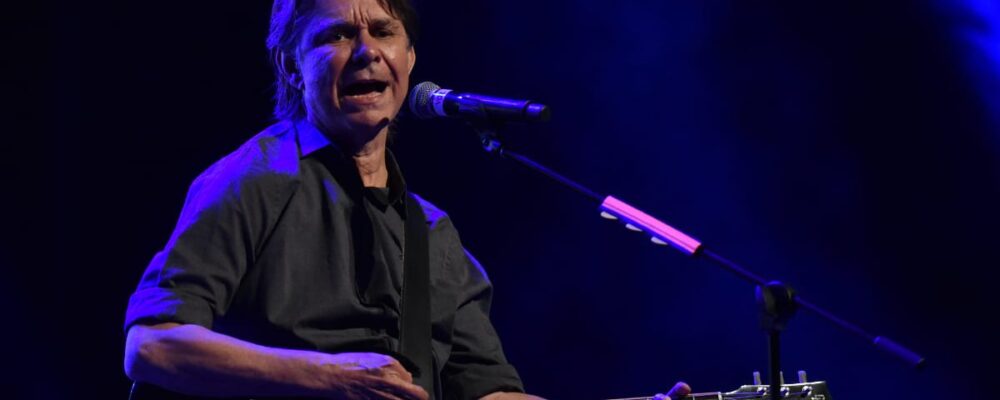 Cruzeiro x Fluminense: Mineirão fará homenagem a Lô Borges em jogo do Brasileiro